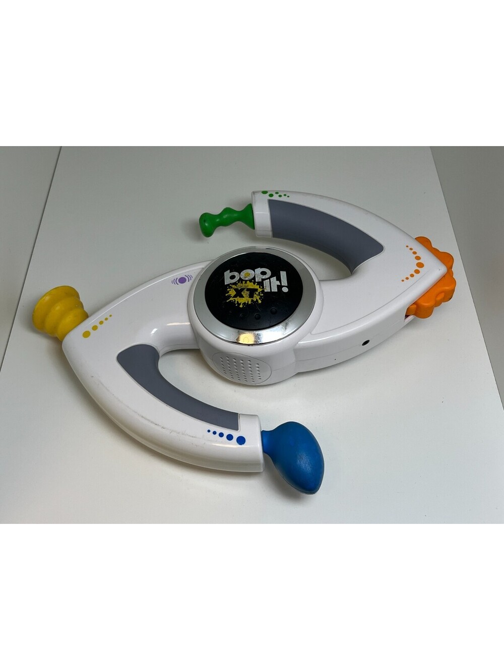 Hasbro Bop It XT White Electronic Handheld Game Not Working For Parts Only